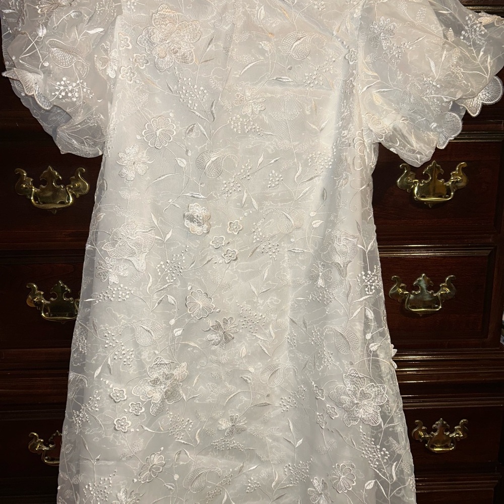 Crown & Ivy White Dress, Size Medium, NWT